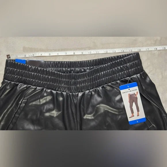 DKNY Women's Black Faux Leather Women’s Pants NWT 💕 - Picture 5 of 9